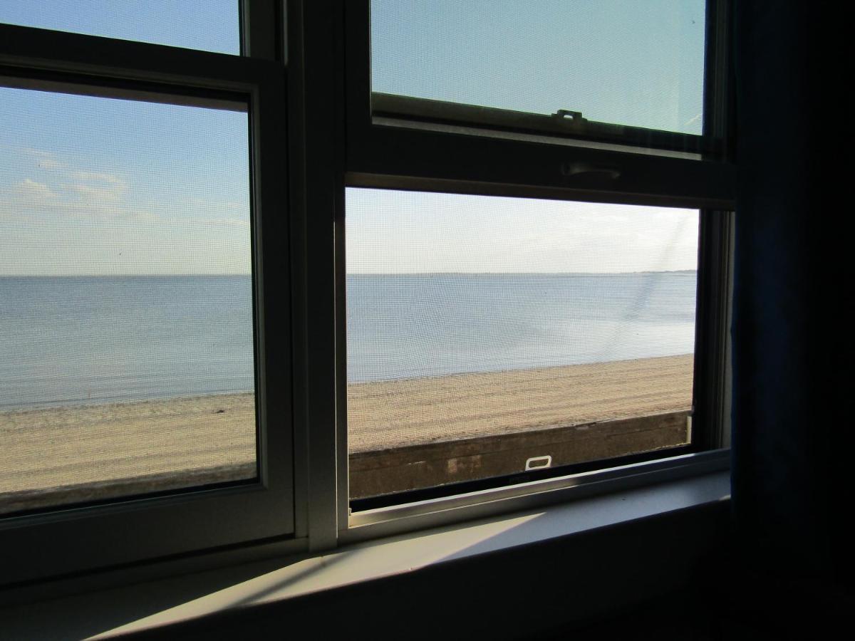 Oceana * North Truro