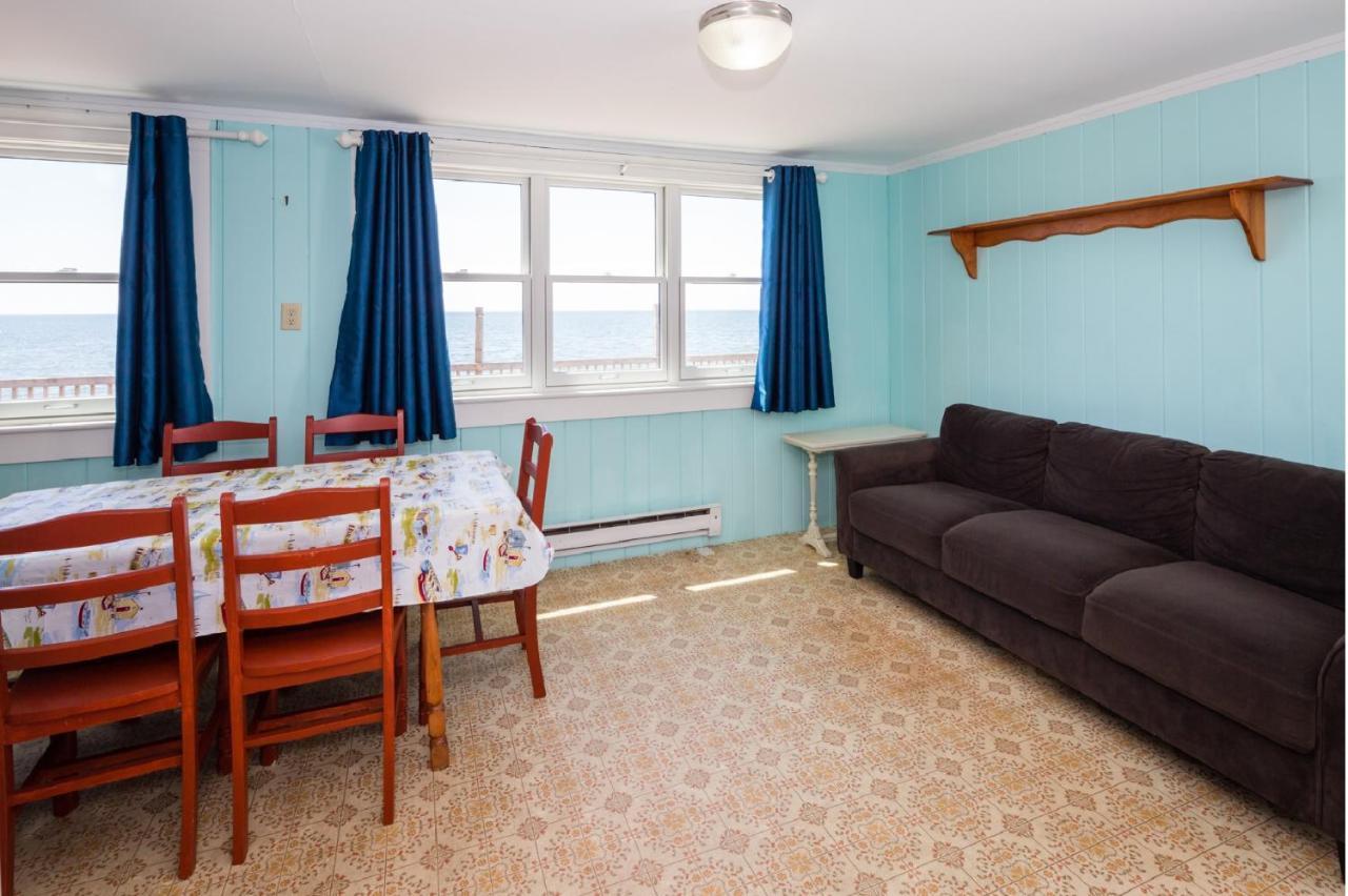 Oceana * North Truro